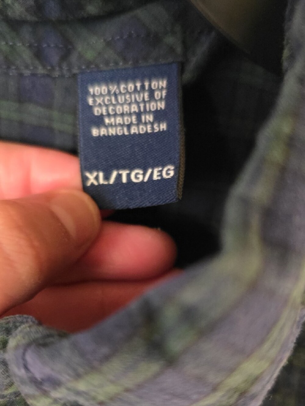 Chaps Men’s Navy and Green Plaid Button-Down Shirt - Picture 3 of 4